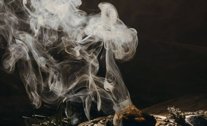 The Power of Scent in Rituals